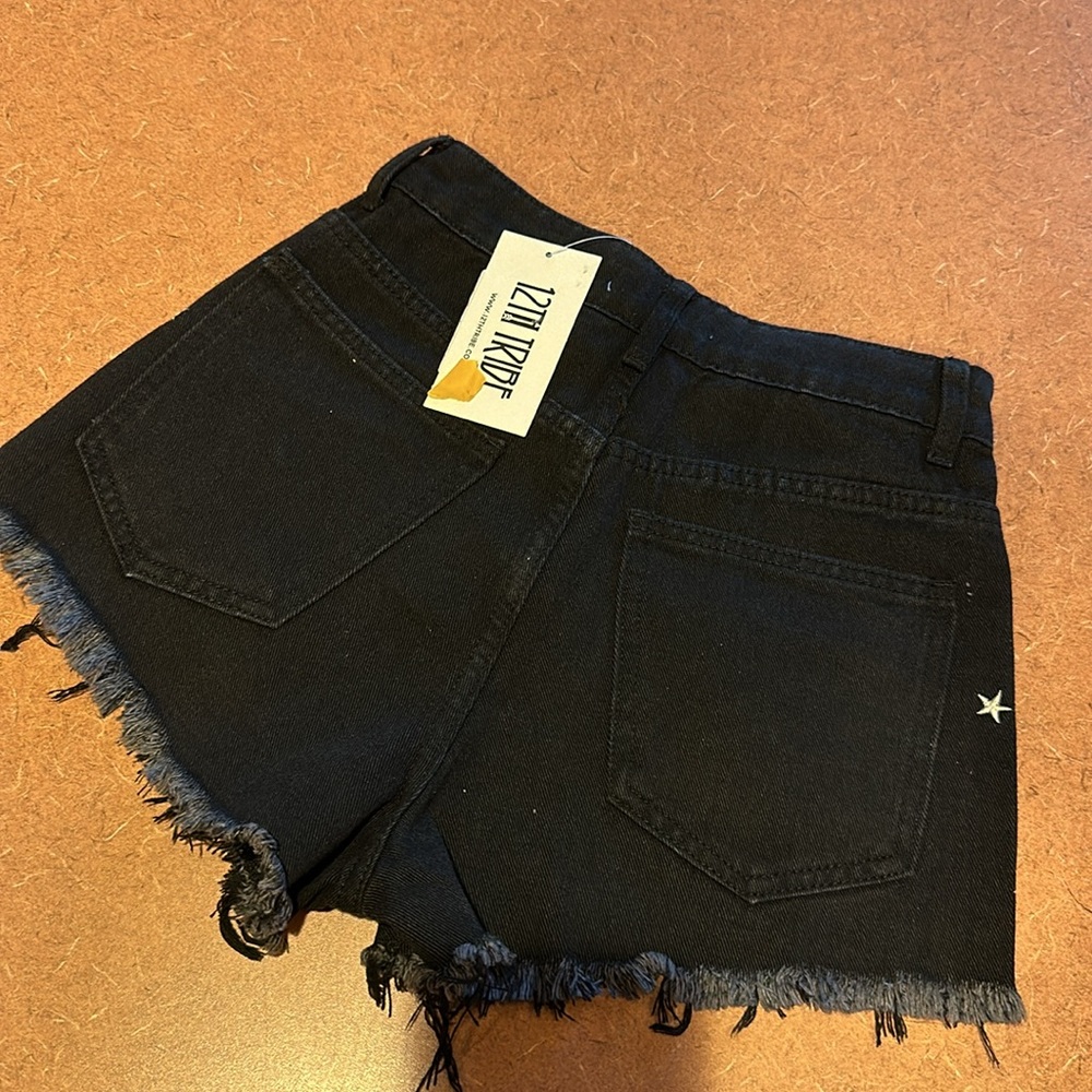 12th TRIBE shorts - Picture 4 of 6